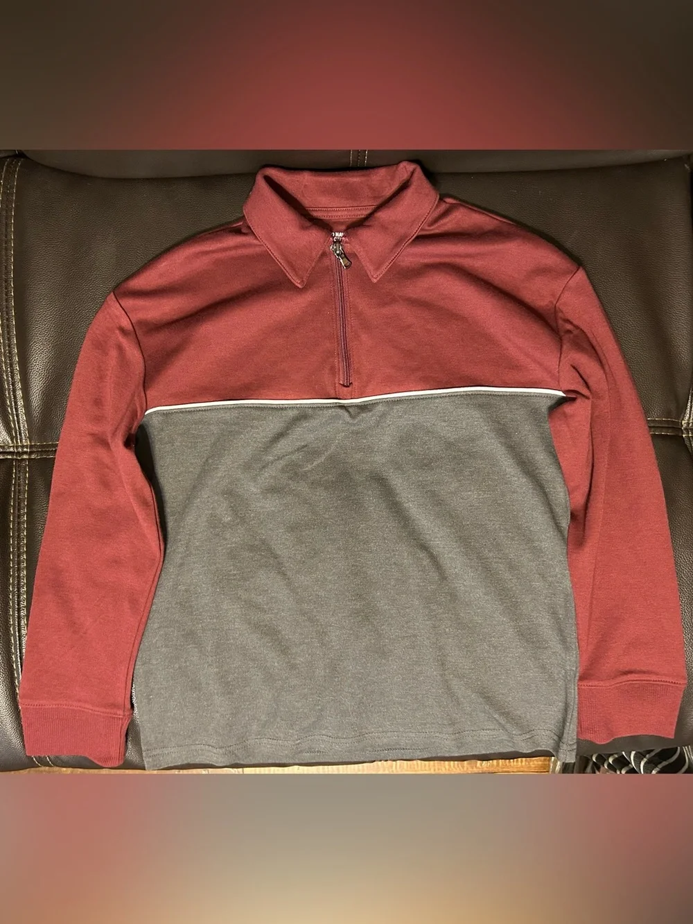 Old Navy Pullover.‎ Boys 8.
